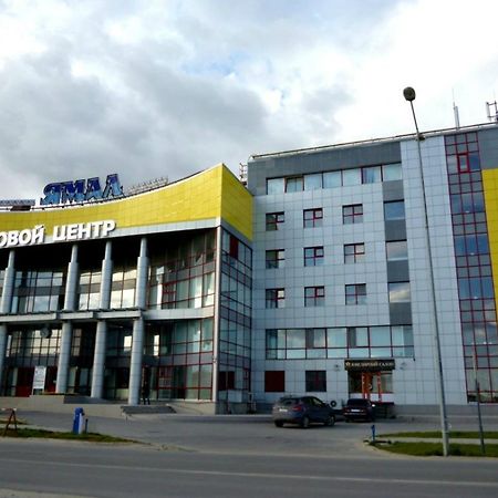 Yamal Hotel Novuy Urengoy Exterior photo